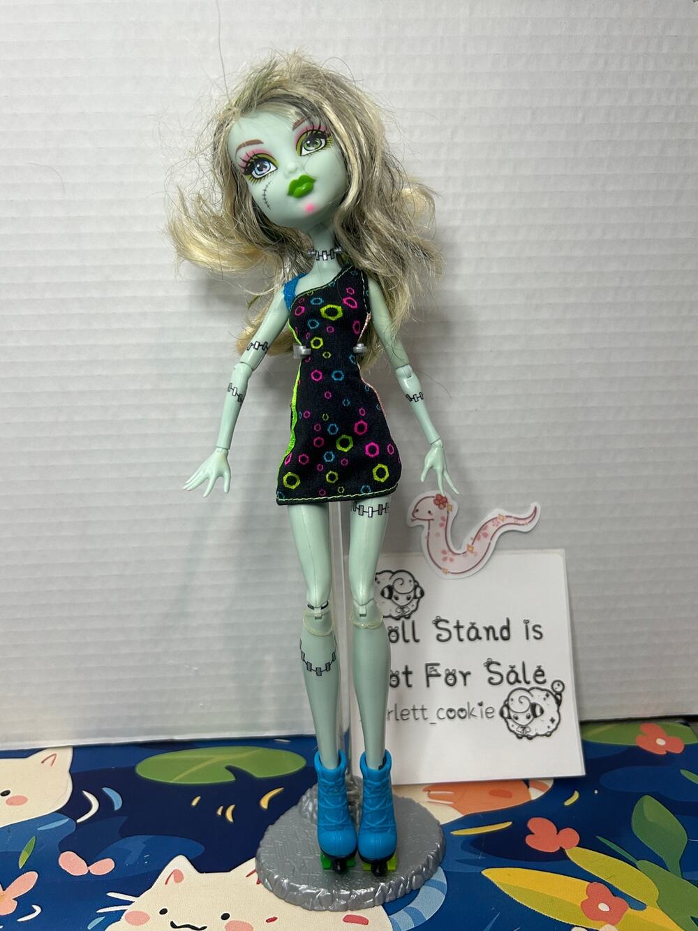 Monster High Skultimate Roller Maze Frankie Stein Doll #18 [Pink Mark on Chin]